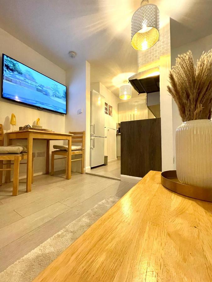 Enchanting One Bed Flat With Free Parking Hendon Exterior foto